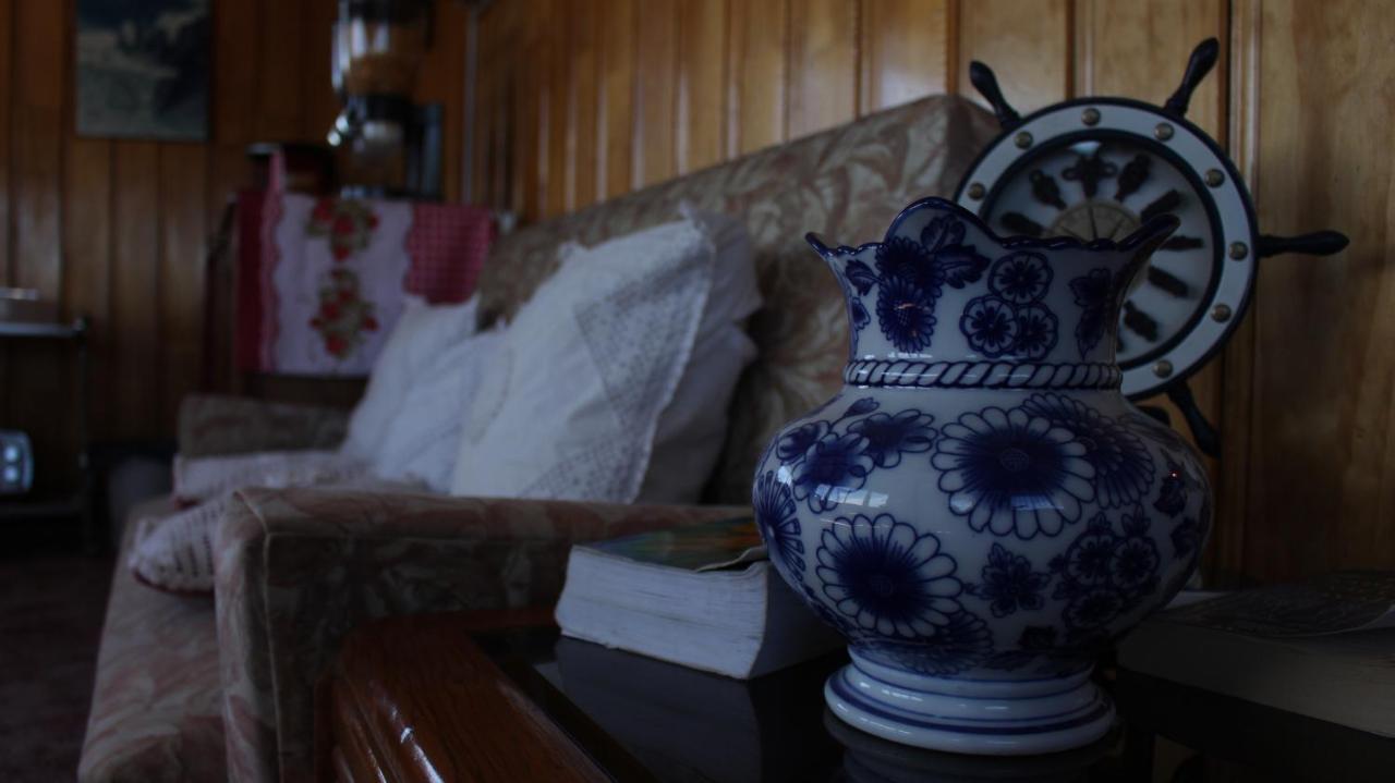 Antiguos Bed And Breakfast Puerto Natales Extérieur photo