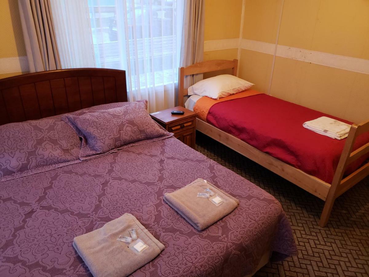 Antiguos Bed And Breakfast Puerto Natales Extérieur photo